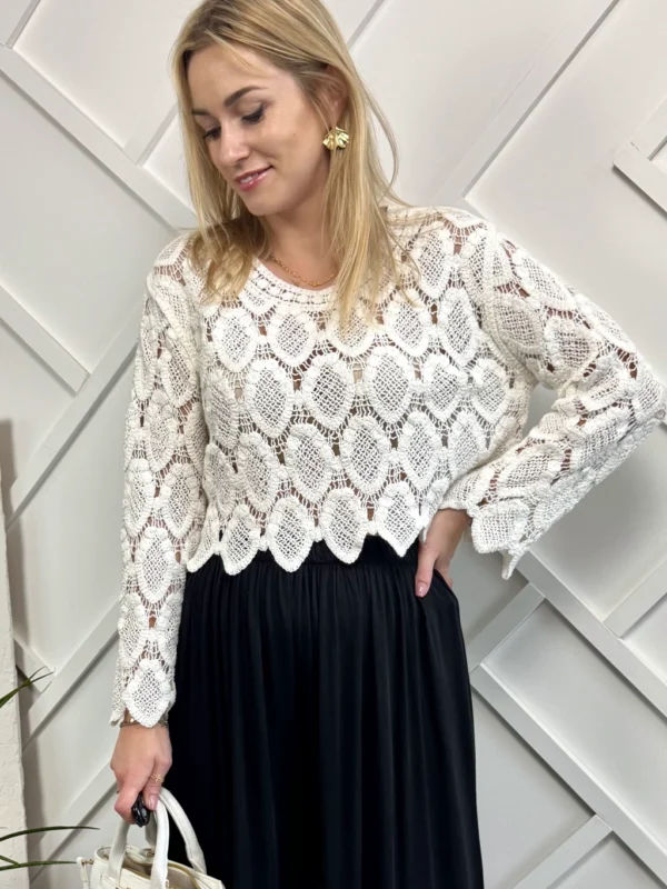 ażurowa bluzka biała, sweterek boho na długi rękaw