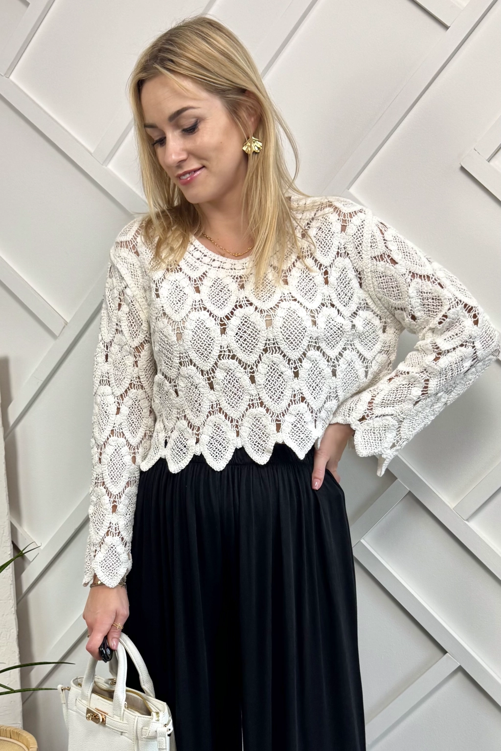 ażurowa bluzka biała, sweterek boho na długi rękaw