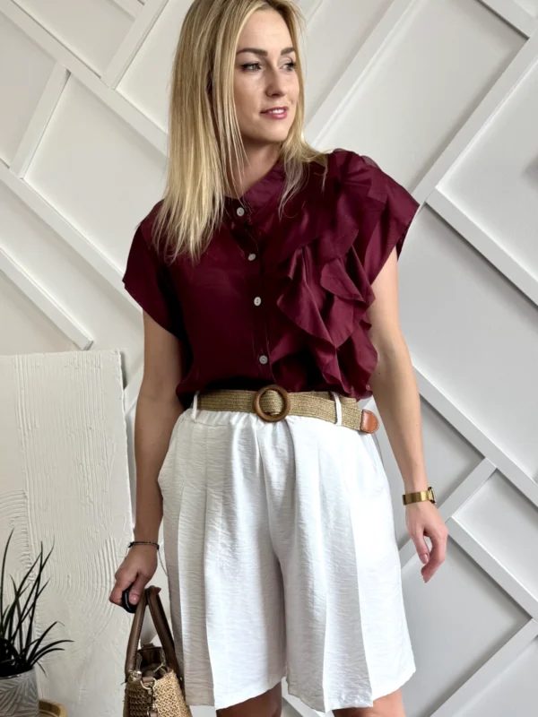 spodenki bermudy białe damskie do kolan, z zakładkami