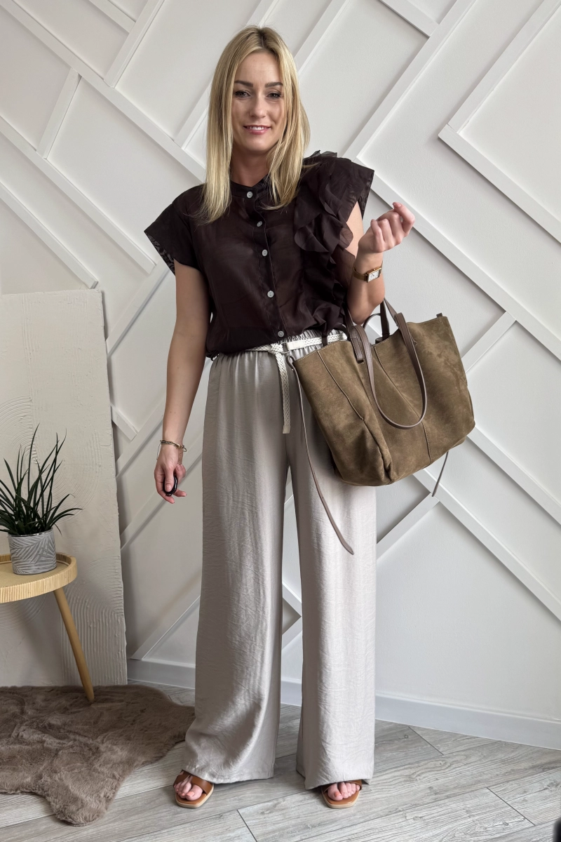 beżowe szerokie spodnie damskie z wiskozy, z paskiem