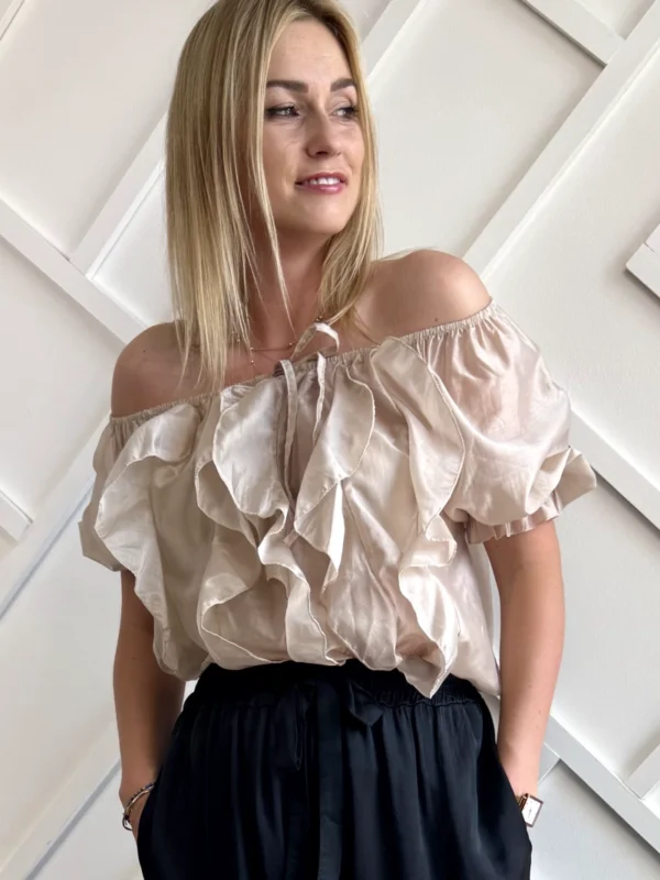 bluzka mgiełka z falbankami beżowa, delikatna bluzka z tencelu, na krótki rękaw