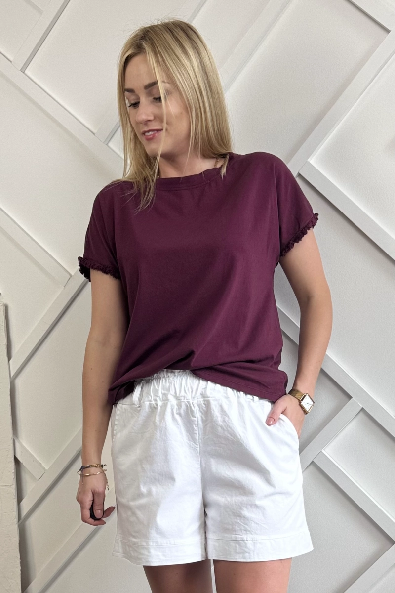 T-Shirt bluzka z bawełny na krótki rękaw z frędzlami śliwkowa