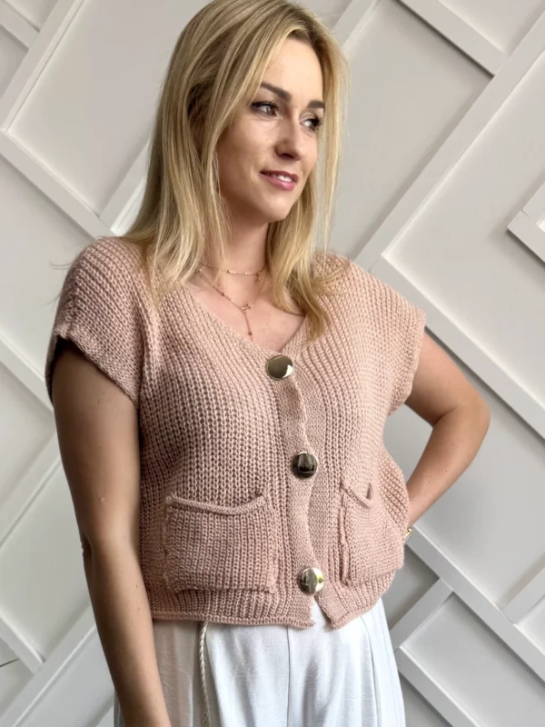 kamizelka dzianinowa damska beżowa rozpinana na złote guziki sweterkowa kamizelka