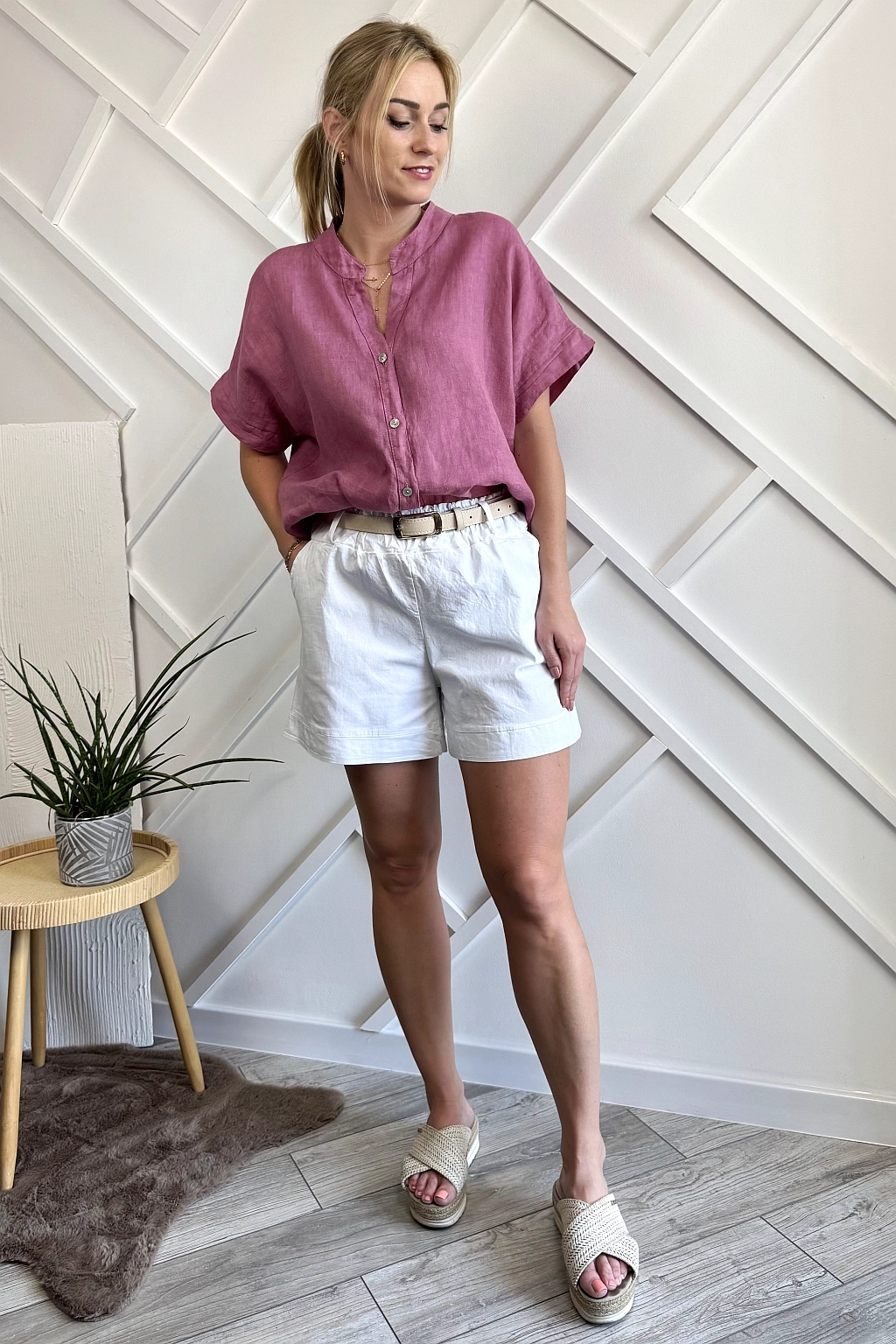 koszula lniana damska na krótki rękaw różowa jagodowa bez kołnierzyka