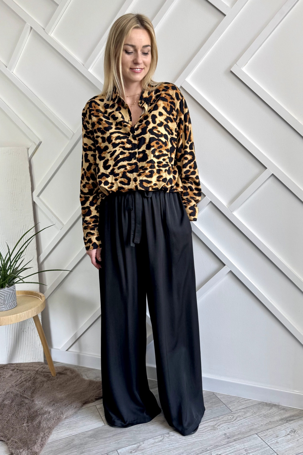 koszula damska w panterkę oversize wiskozowa w duże cętki