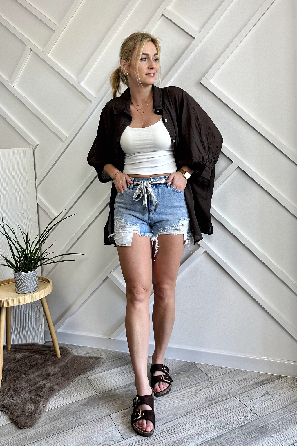 jeansowe spodenki damskie szorty dżinsowe z dziurami szarpane