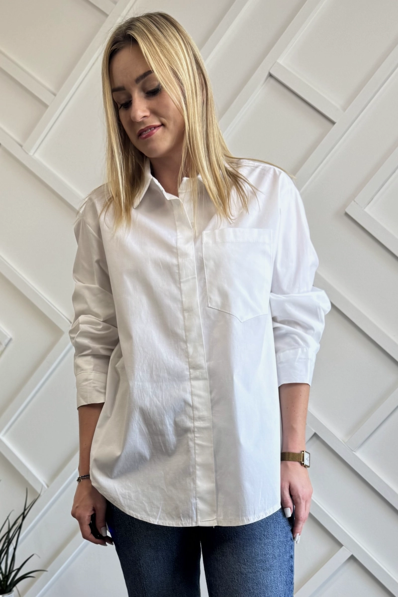 biała koszula damska oversize klasyczna
