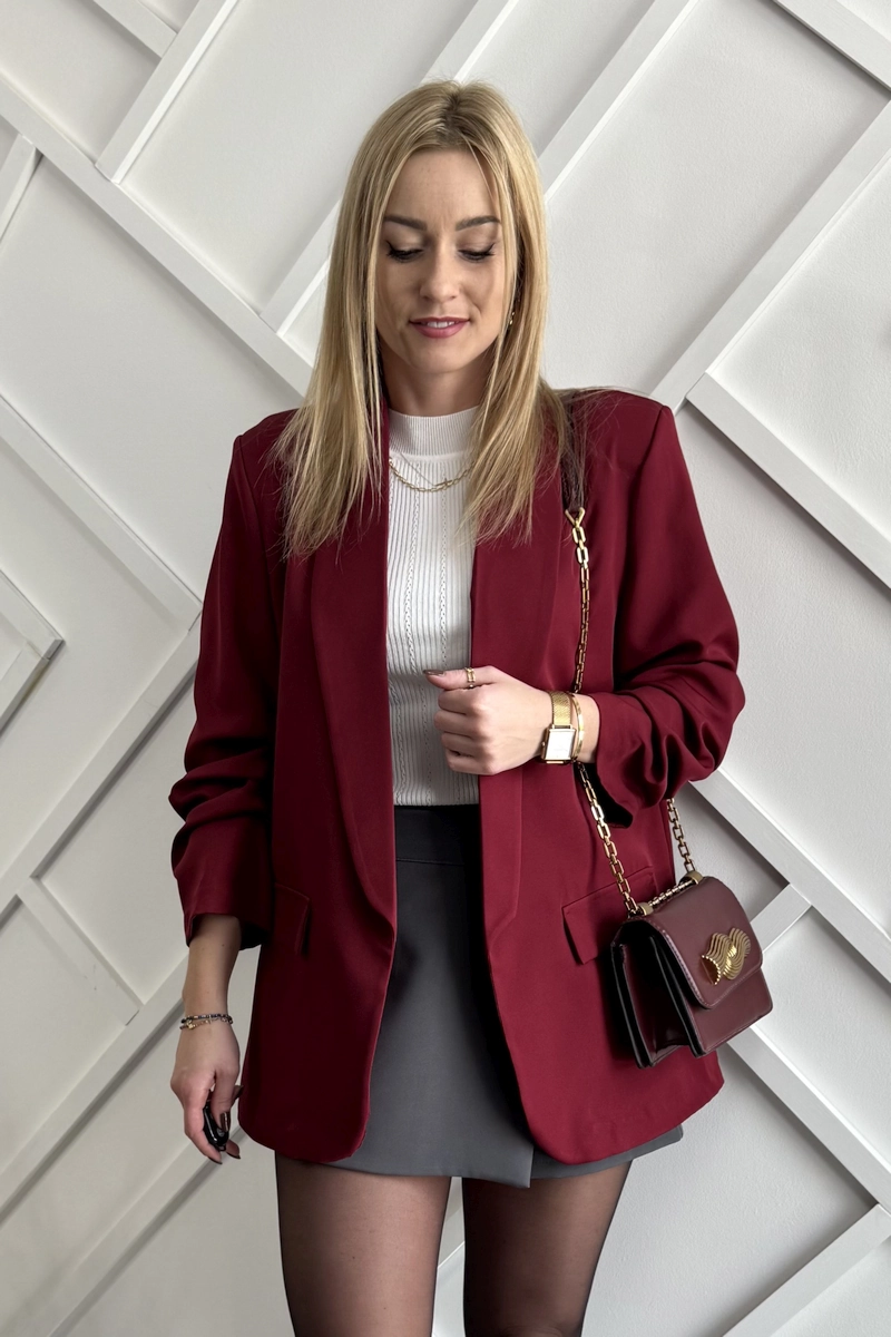 bordowa marynarka damska z marszczonymi rękawami oversize