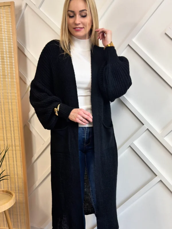 długi kardigan czarny damski z kieszeniami sweter rozpinany