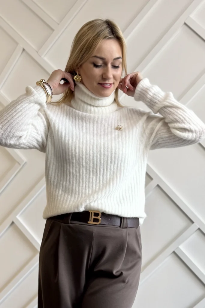 śmietankowy sweter z alpaki z golfem, baby alpaka Toscana-39 ecru