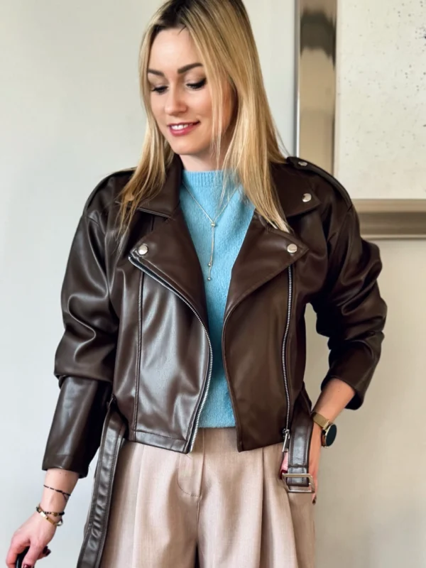 czekoladowa ramoneska damska, brązowa kurtka z ekoskóry biker