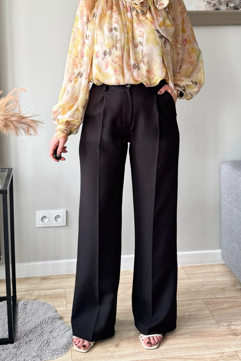 eleganckie spodnie damskie czarne w kant z wysokim stanem