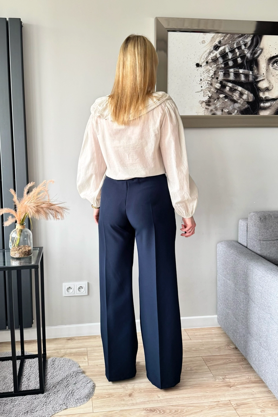 eleganckie spodnie damskie granatowe w kant z wysokim stanem