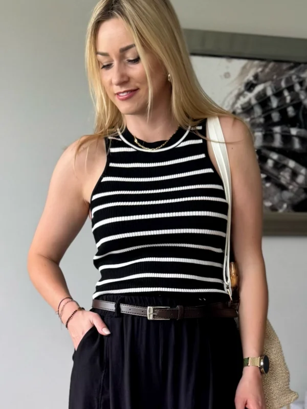 dzianinowy top damski w paski halter czarny