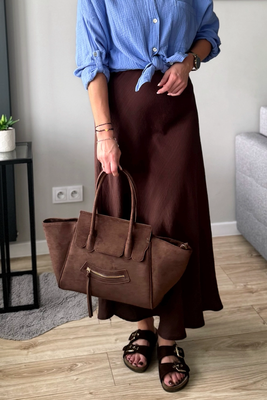 czekoladowa brązowa zamszowa torebka damska z klapa shopper