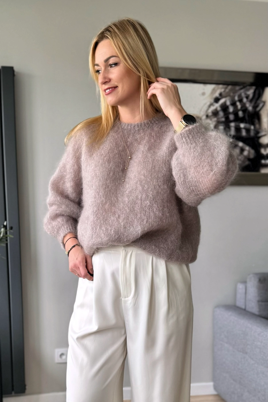 moherowy sweter damski beżowy 80% kid moher taupe Toscana-39