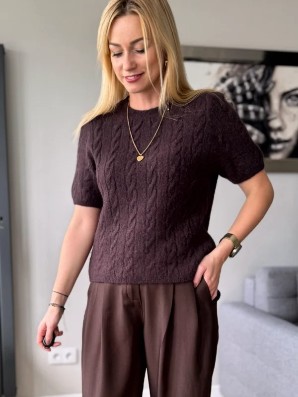 sweter damski z alpaki baby alpaka czekoladowy z krótkim rękawem warkocz brązowy sweterek