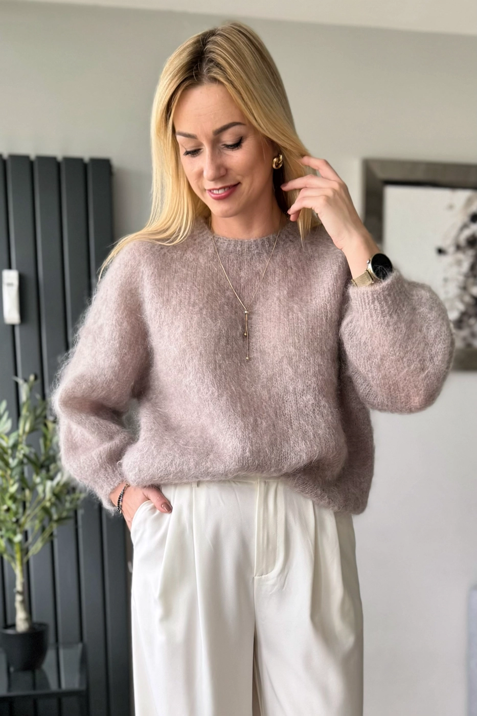 moherowy sweter damski beżowy 80% kid moher taupe Toscana-39